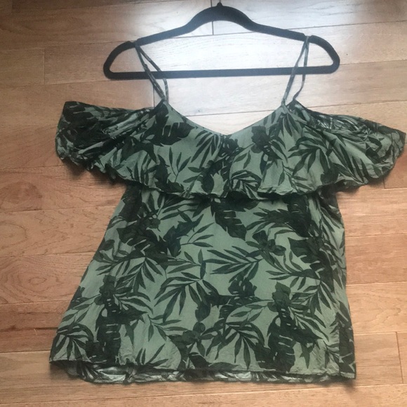 Old Navy Topical Top - Picture 3 of 8